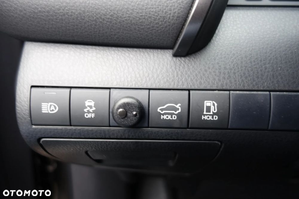 Toyota Camry 2.5 Hybrid Prestige CVT - 15