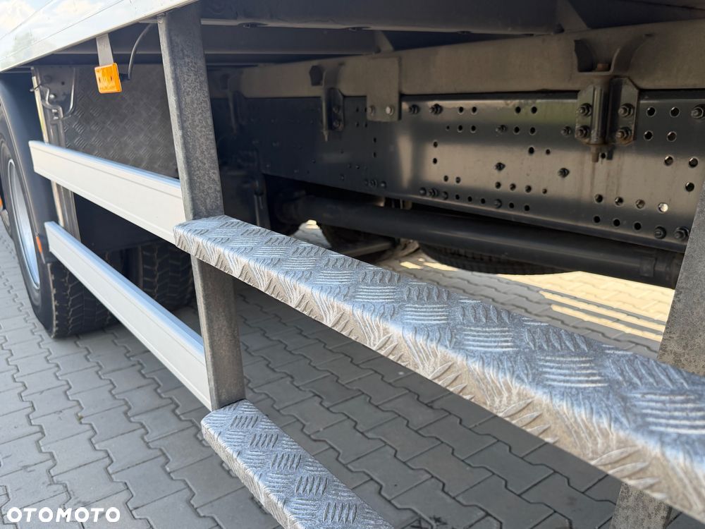 Iveco STRALIS 420 / HI-WAY / KONTENER / WINDA / 23 EUROPALETY / EURO 6 / AUTOMAT / 6x2 / OŚ SKRĘTNA / PODNOSZONA / 2019 ROK / SPROWADZONY - 24