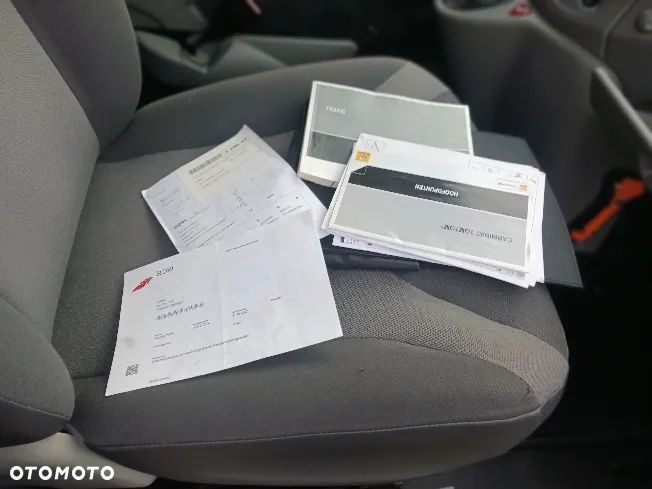 Renault Trafic - 16