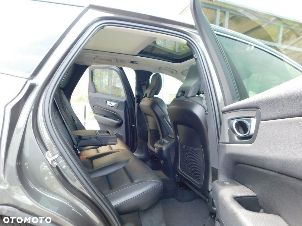 Volvo XC 60 B4 B Inscription - 12