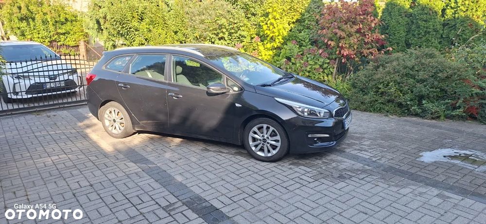 Kia Ceed 1.6 CRDi 136 DCT ISG Platinum Edition - 3