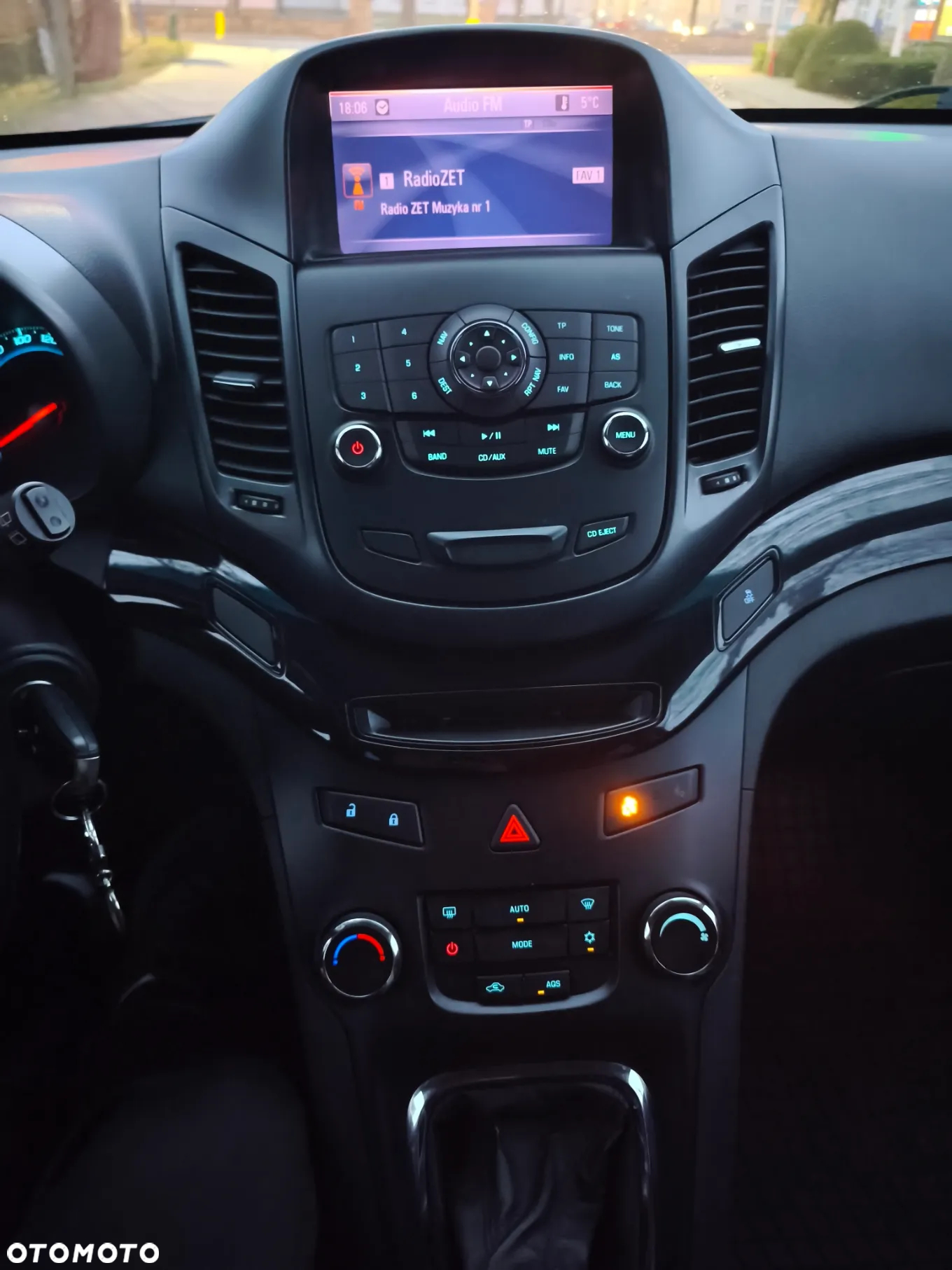Chevrolet Orlando 1.8 LS+ - 16