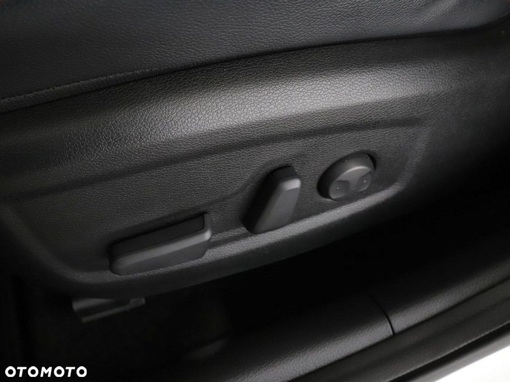 Kia ProCeed 1.6 T-GDI GT DCT - 39