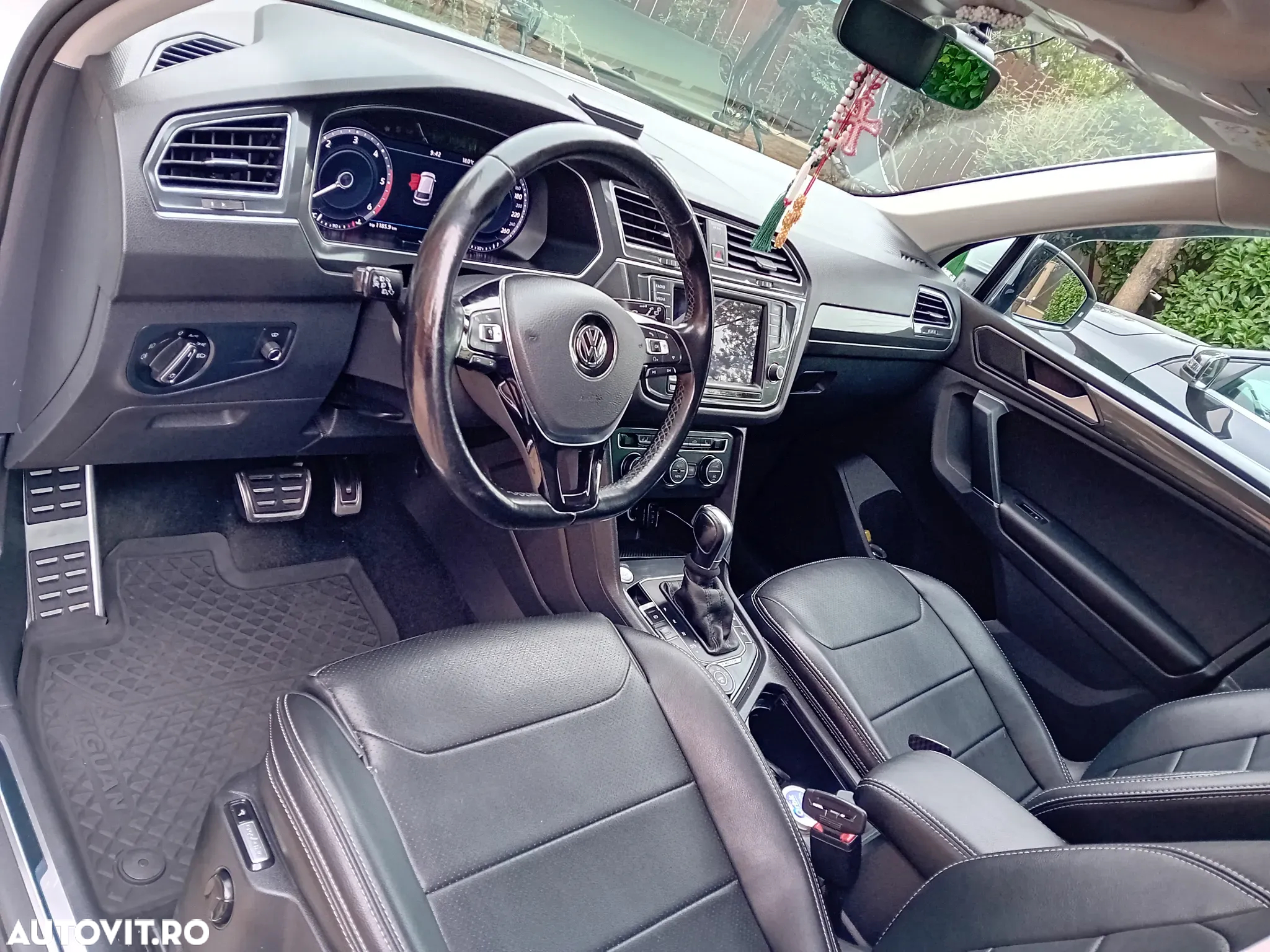 Volkswagen Tiguan - 15