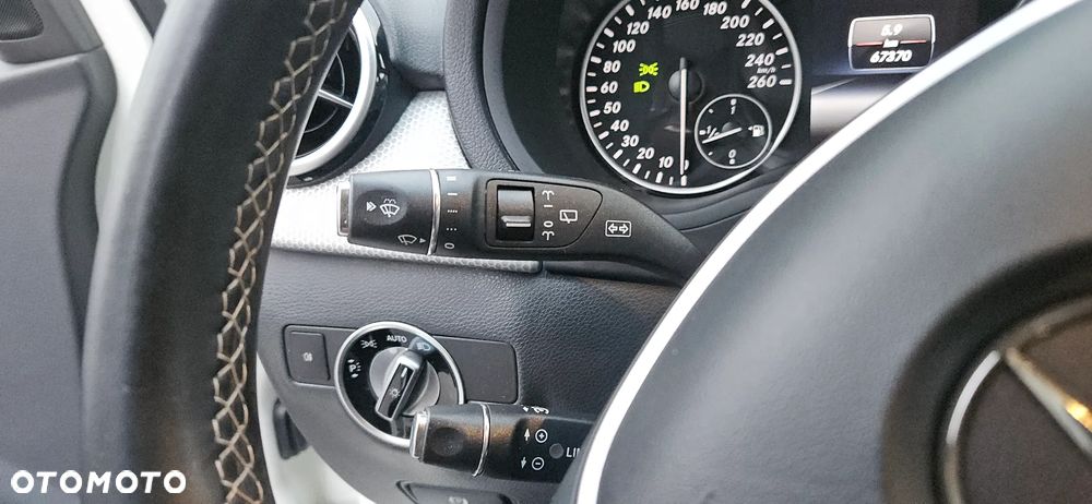 Mercedes-Benz Klasa B 200 (BlueEFFICIENCY) 7G-DCT - 28