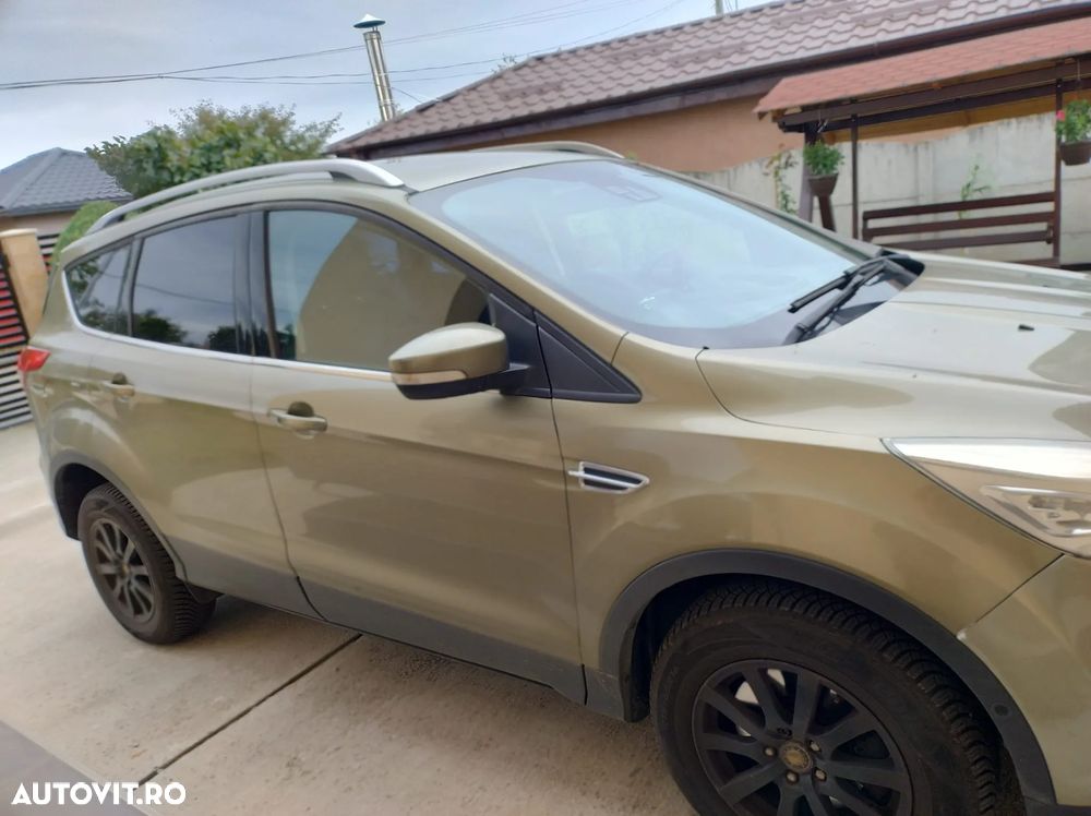 Ford Kuga 2.0 TDCi 4x4 Aut. Titanium - 4