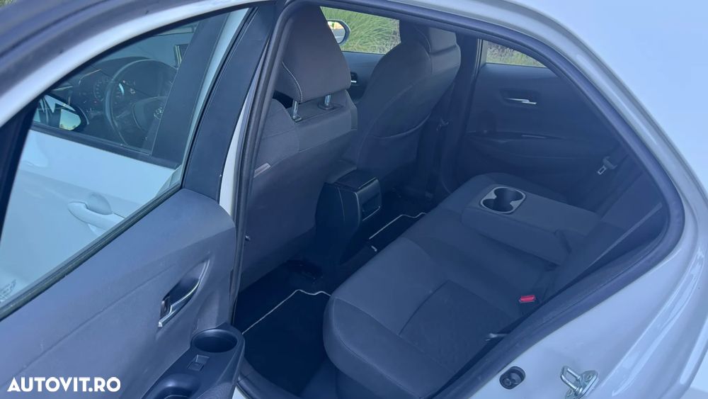 Toyota Corolla 1.8 HSD Dynamic - 16