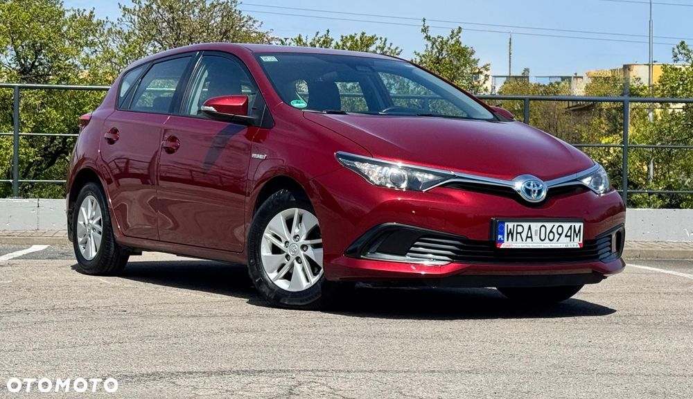 Toyota Auris Hybrid 135 Dynamic - 1