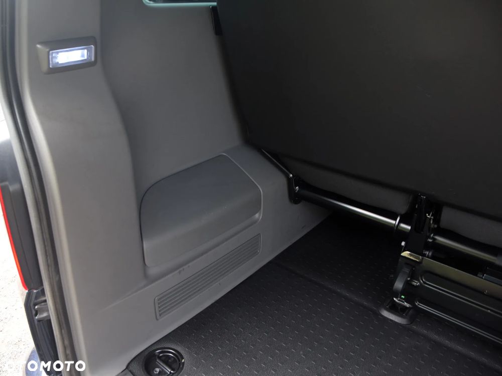 Volkswagen Caravelle 2.0 TDI L1 Trendline Mixt - 18