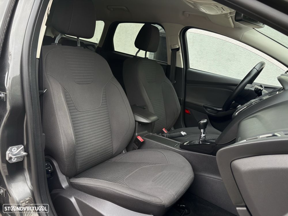 Ford Focus SW 1.5 TDCi Titanium - 6