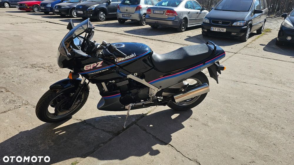 Kawasaki GPZ - 2