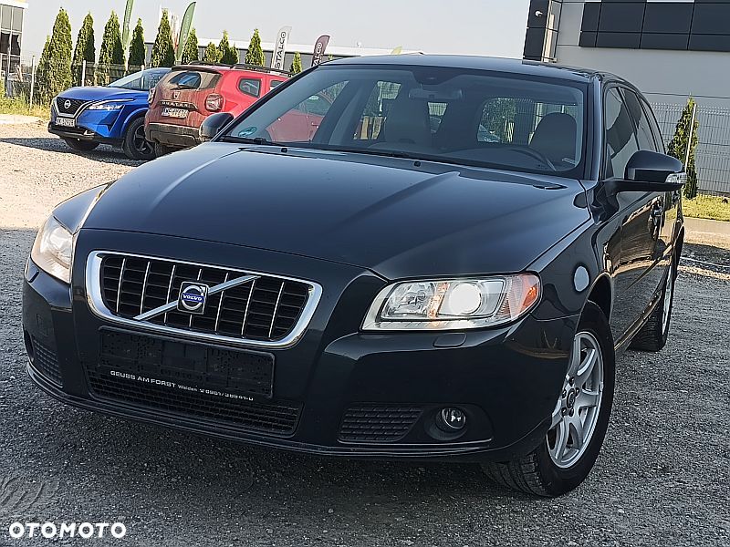Volvo V70 D5 DPF Momentum - 1