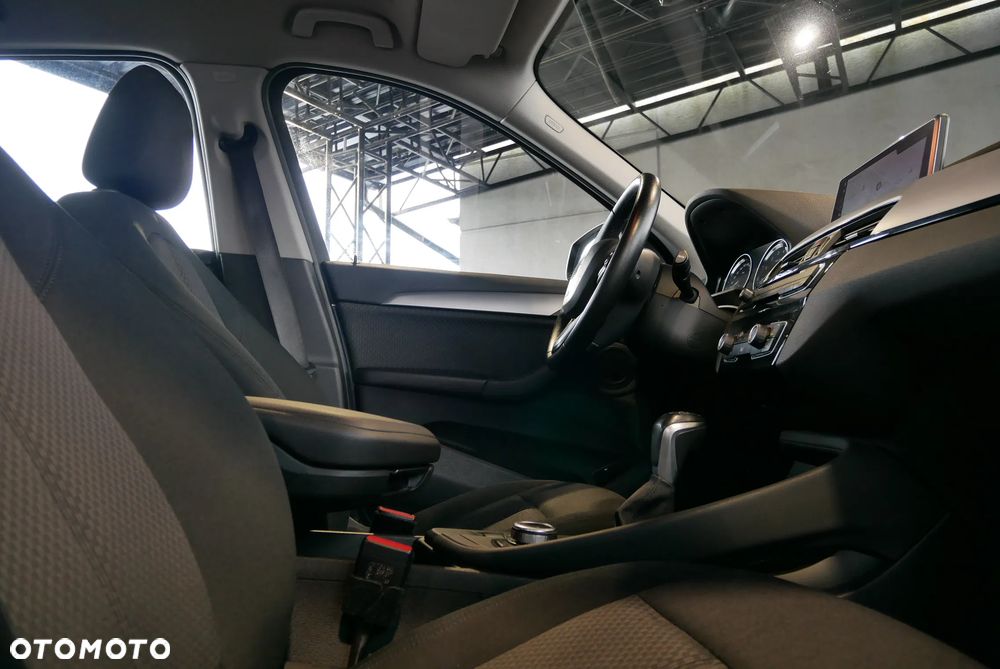 BMW X1 sDrive18i Business Edition - 25