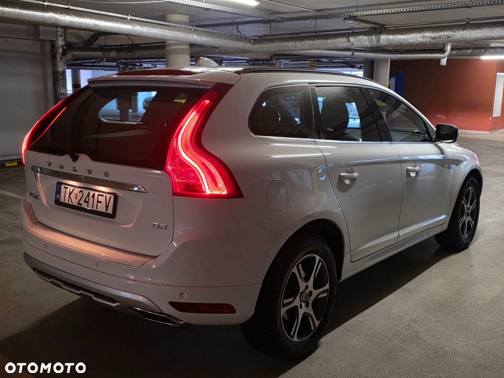 Volvo XC 60 D3 Geartronic Momentum - 38