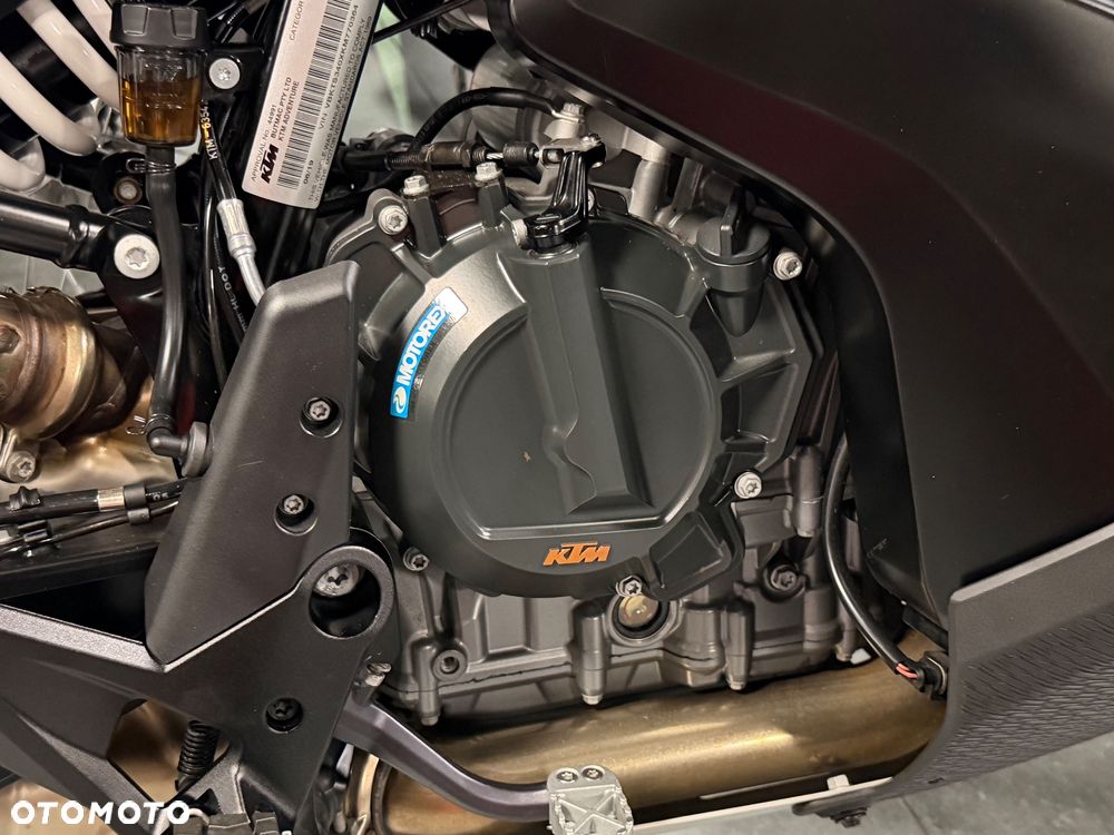 KTM Adventure - 15