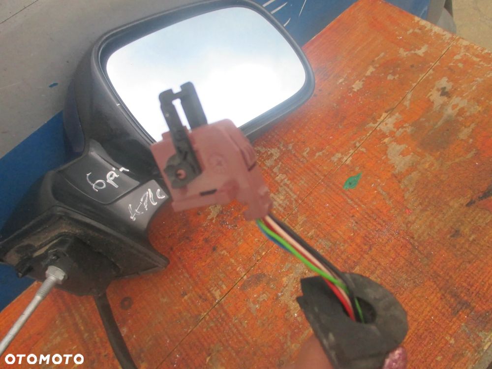 lusterko prawe Peugeot 407 KPLC 6pin Europa - 2