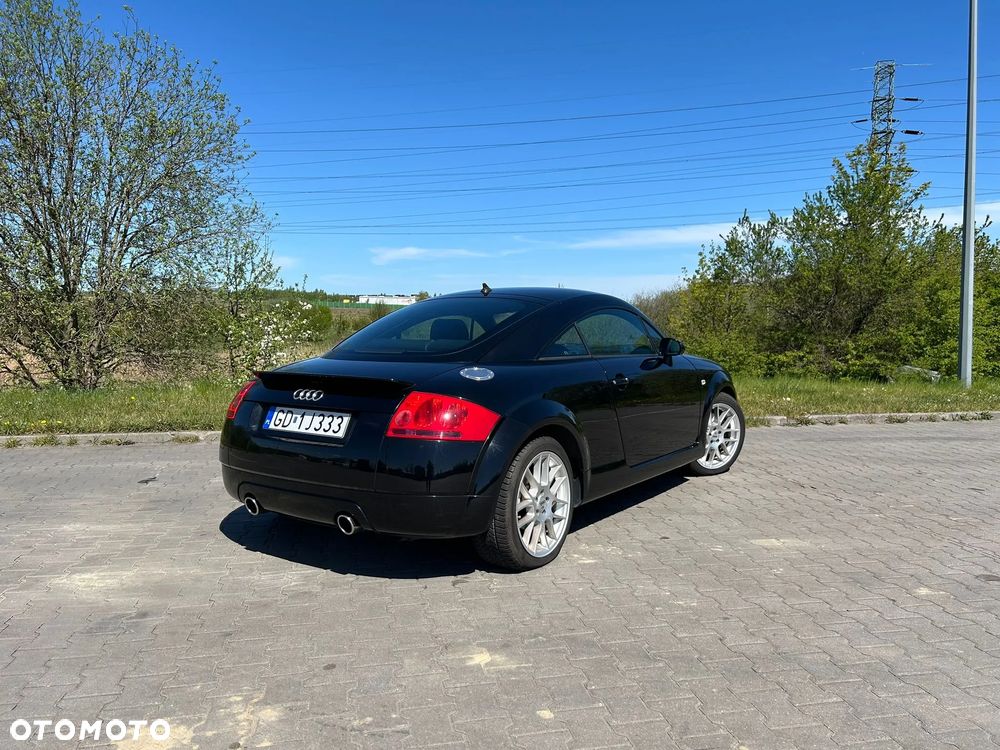 Audi TT Coupé 1.8T Quattro - 7