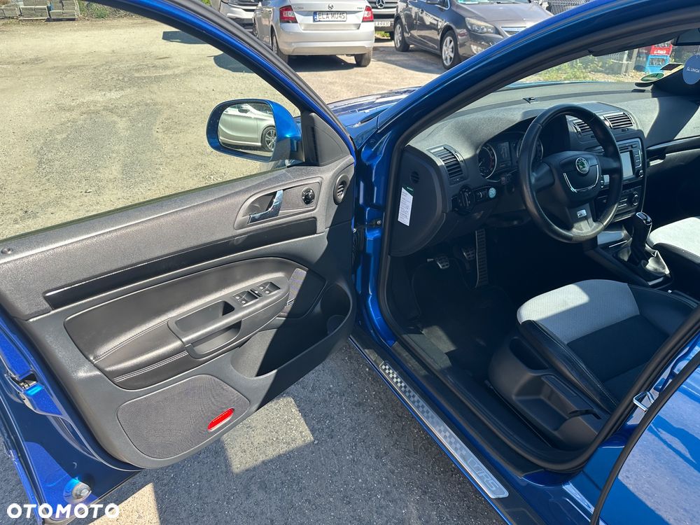 Skoda Octavia 2.0 TDI RS - 11