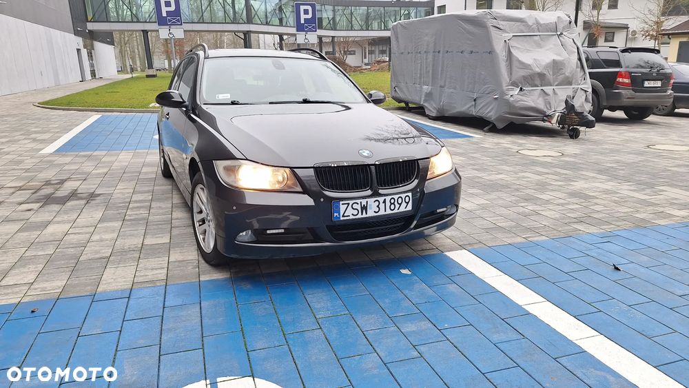 BMW Seria 3 318d - 2