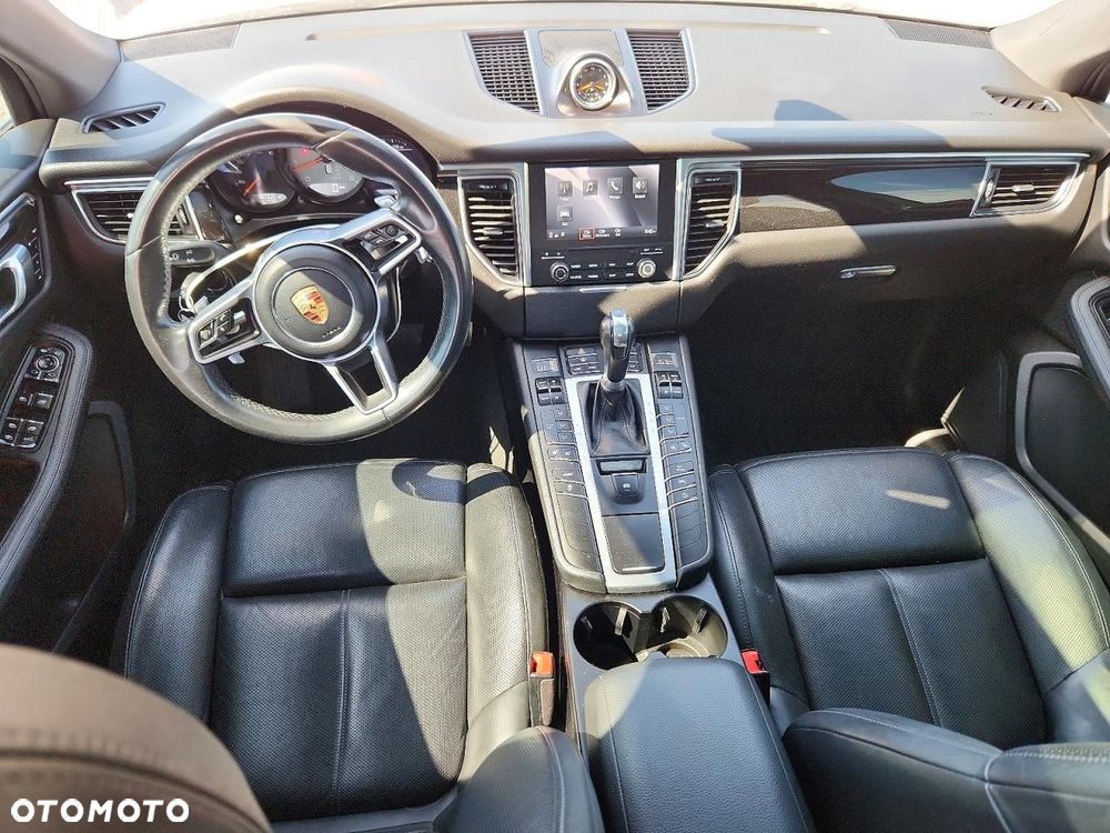 Porsche Macan S - 8