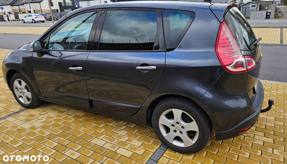 Renault Scenic 1.5 dCi Tech Run EDC - 11