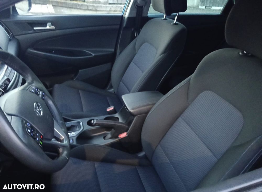 Hyundai Tucson 2.0 CRDI 4WD 6AT Style - 6
