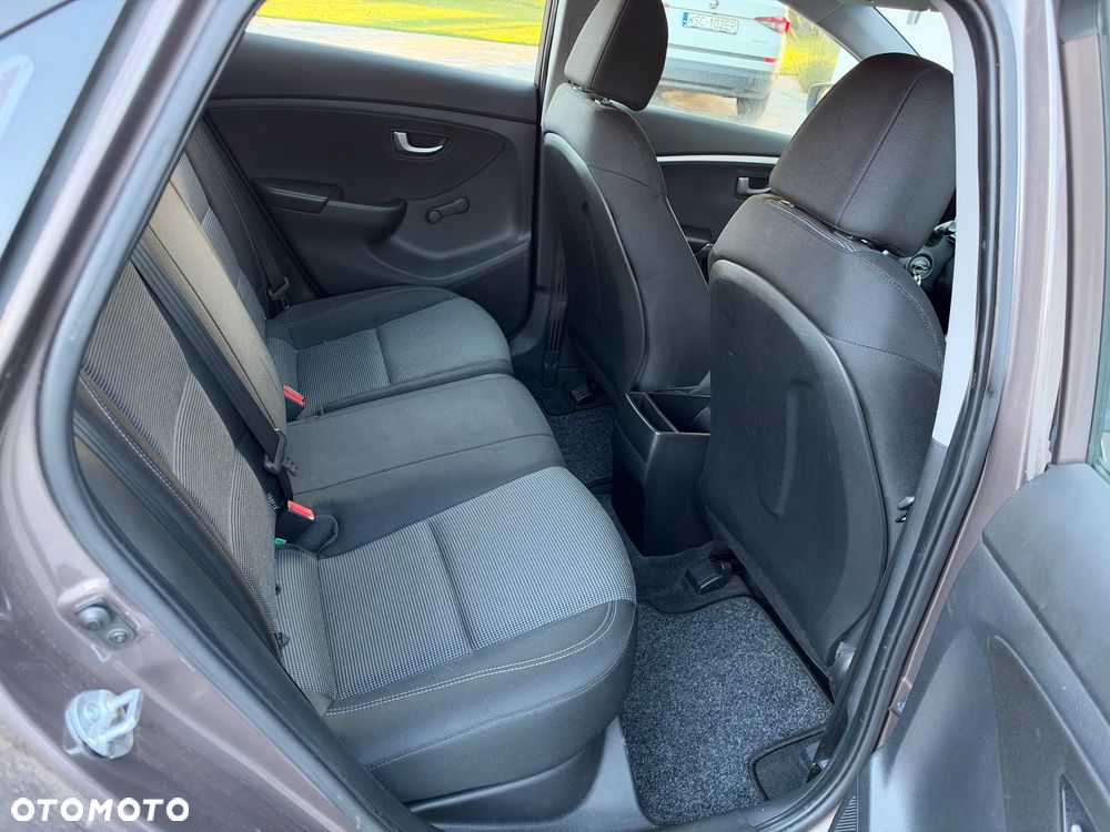 Hyundai i30 - 11