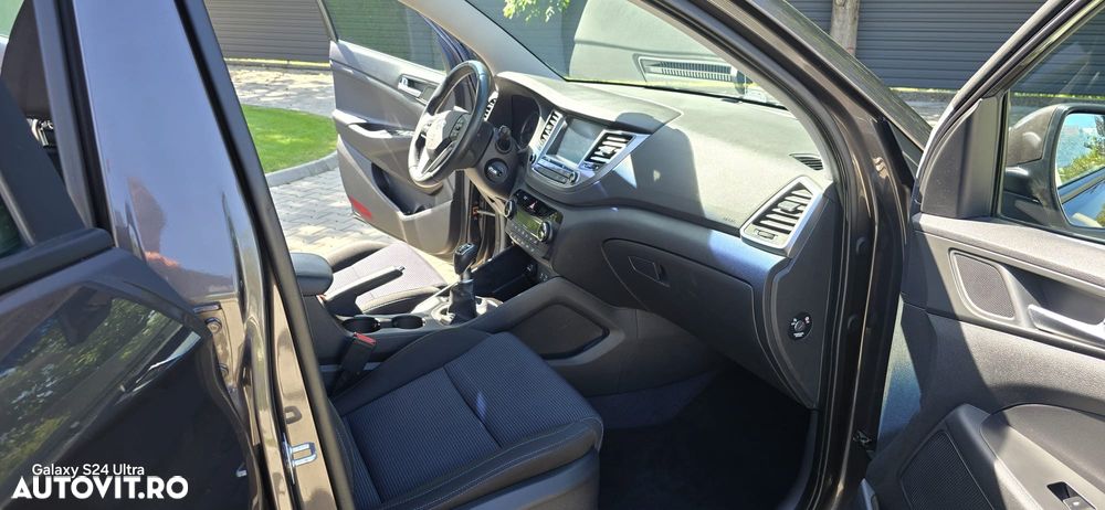 Hyundai Tucson 2.0 CRDI 4WD 6MT Style - 18