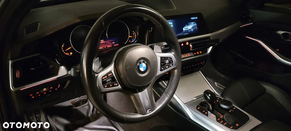 BMW Seria 3 330i xDrive M Sport sport - 8