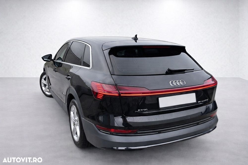 Audi e-tron quattro S - 4