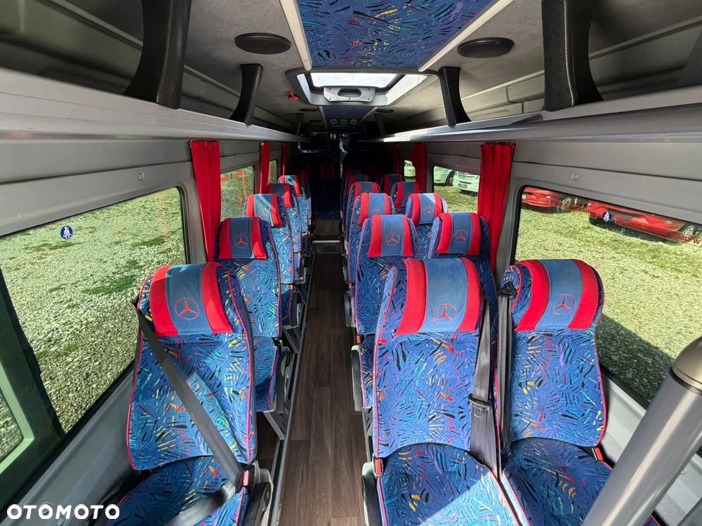 Mercedes-Benz Sprinter 516 - 17
