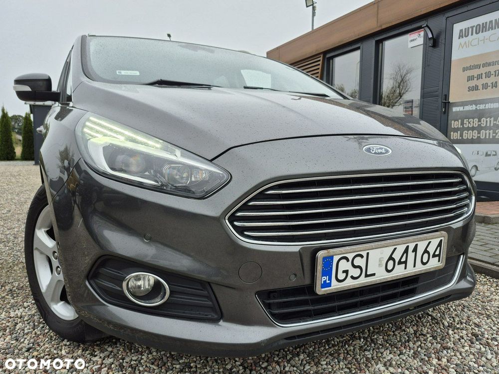 Ford S-Max - 24