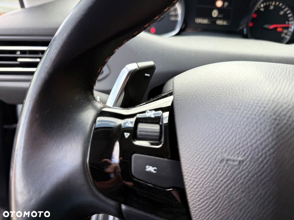Peugeot 308 - 18