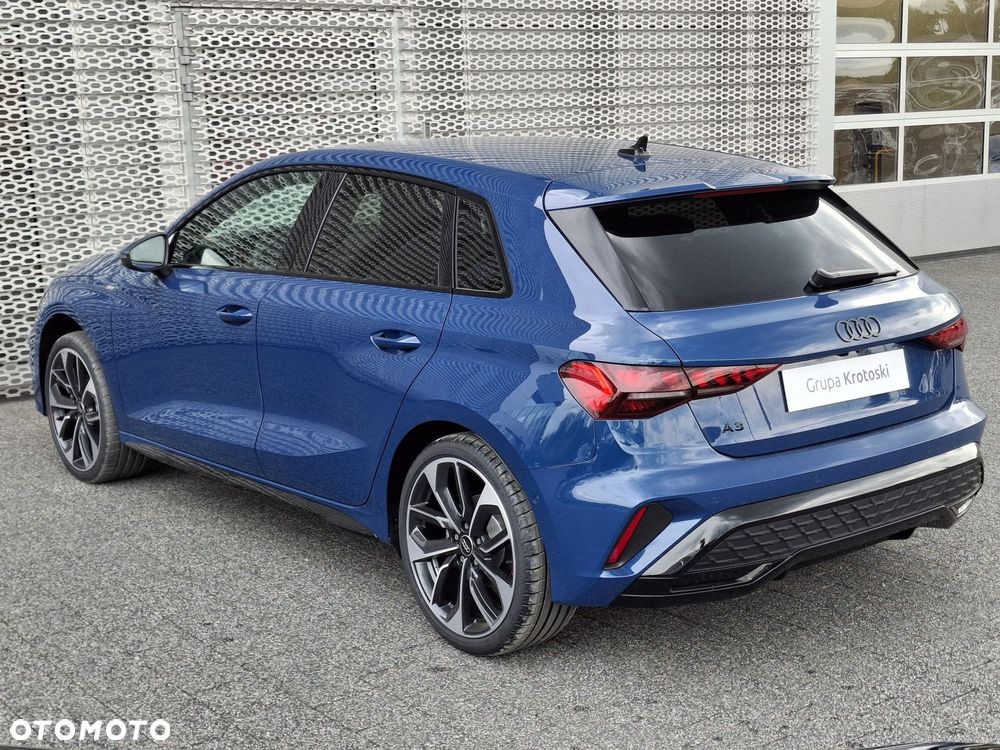 Audi A3 Sportback - 3
