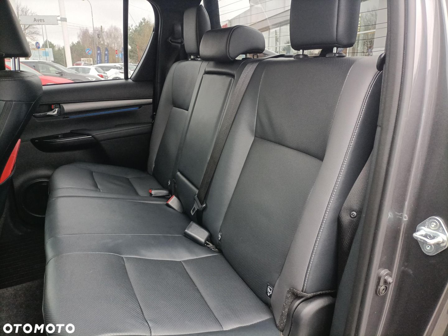 Toyota Hilux 2.8 D-4D Double Cab Invincible 4x4 - 11