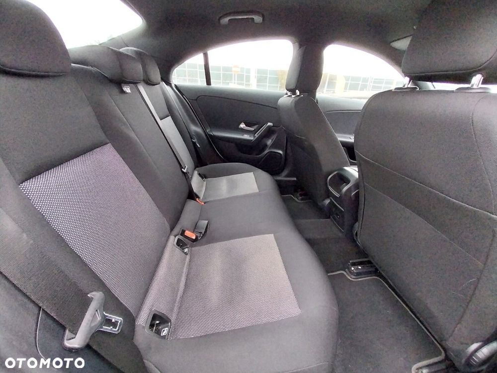 Mercedes-Benz CLA - 7