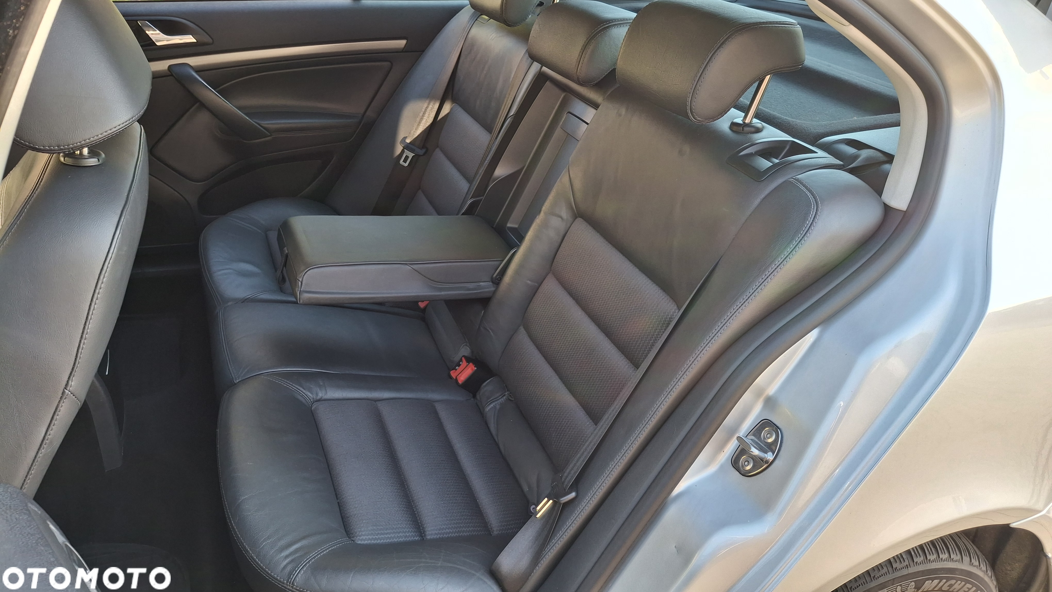 Skoda Octavia 2.0 FSI Automatik Edition 100 - 8