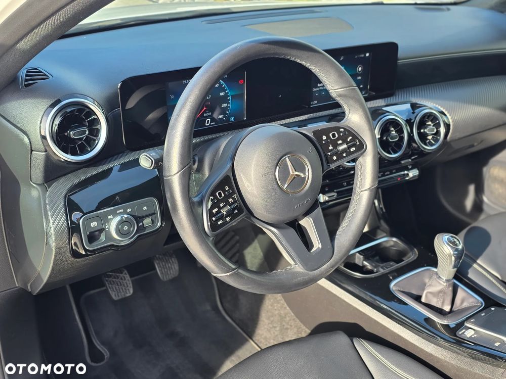 Mercedes-Benz Klasa A 180 d Progressive - 20