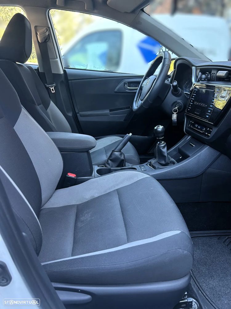 Toyota Auris 1.4 D-4D ACtive - 9
