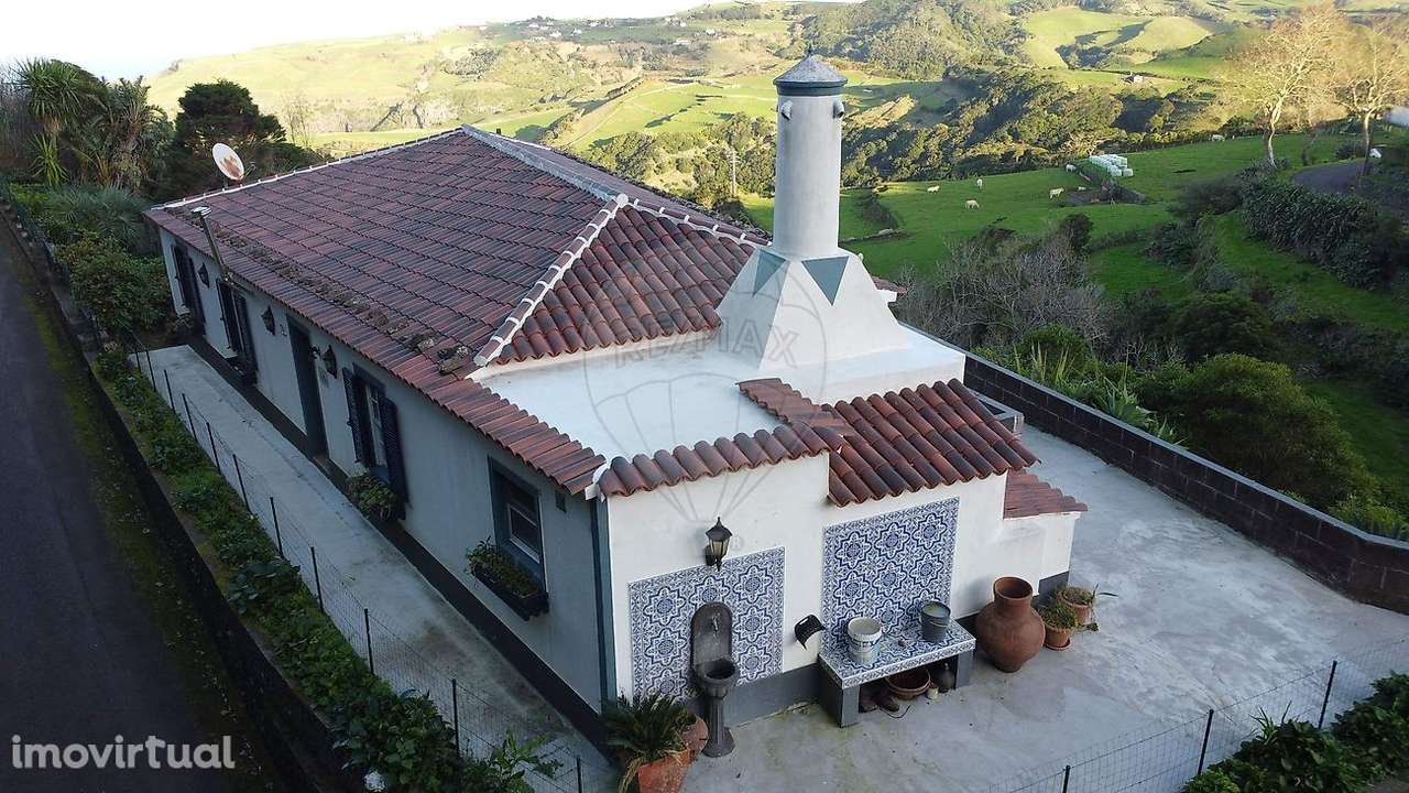 Moradia T4 para venda - Grande imagem: 2/23