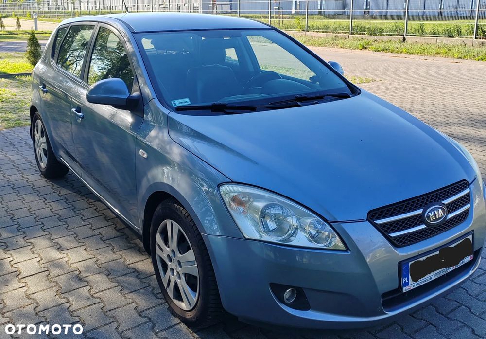 Kia Ceed Cee'd 1.6 Crdi Comfort + - 1