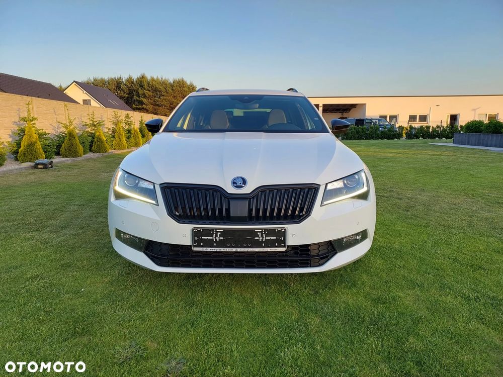 Skoda Superb 2.0 TDI Sportline DSG - 30