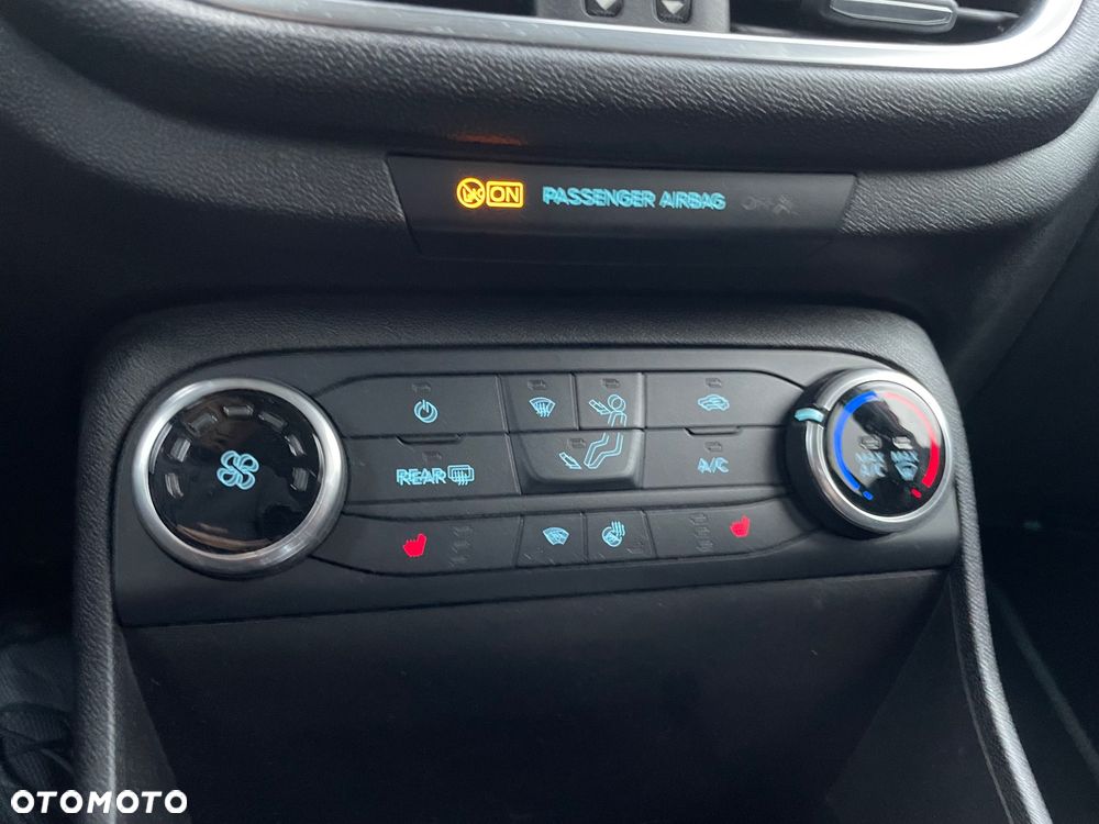 Ford Fiesta 1.1 Titanium - 22