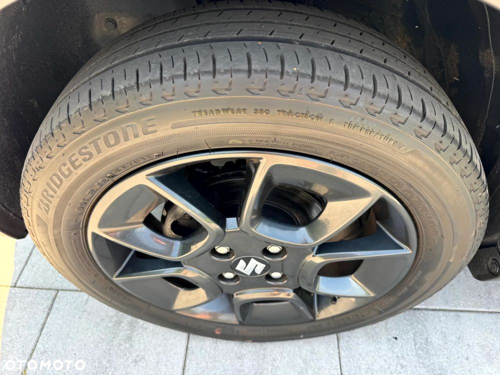 Suzuki Ignis 1.2 Premium 4WD - 23