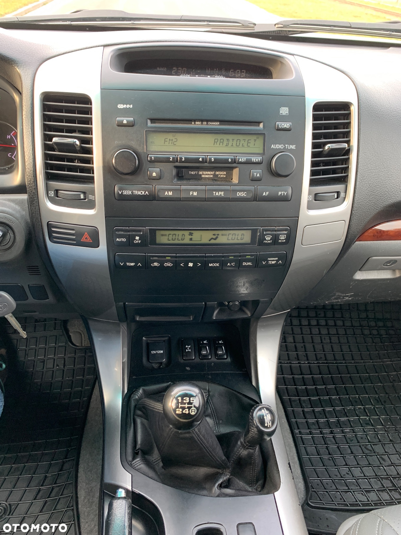 Toyota Land Cruiser - 8