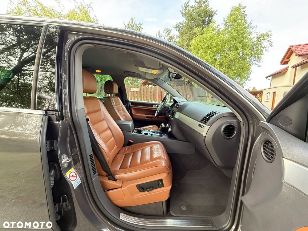 Volkswagen Touareg 3.0 V6 TDI Tiptr - 24