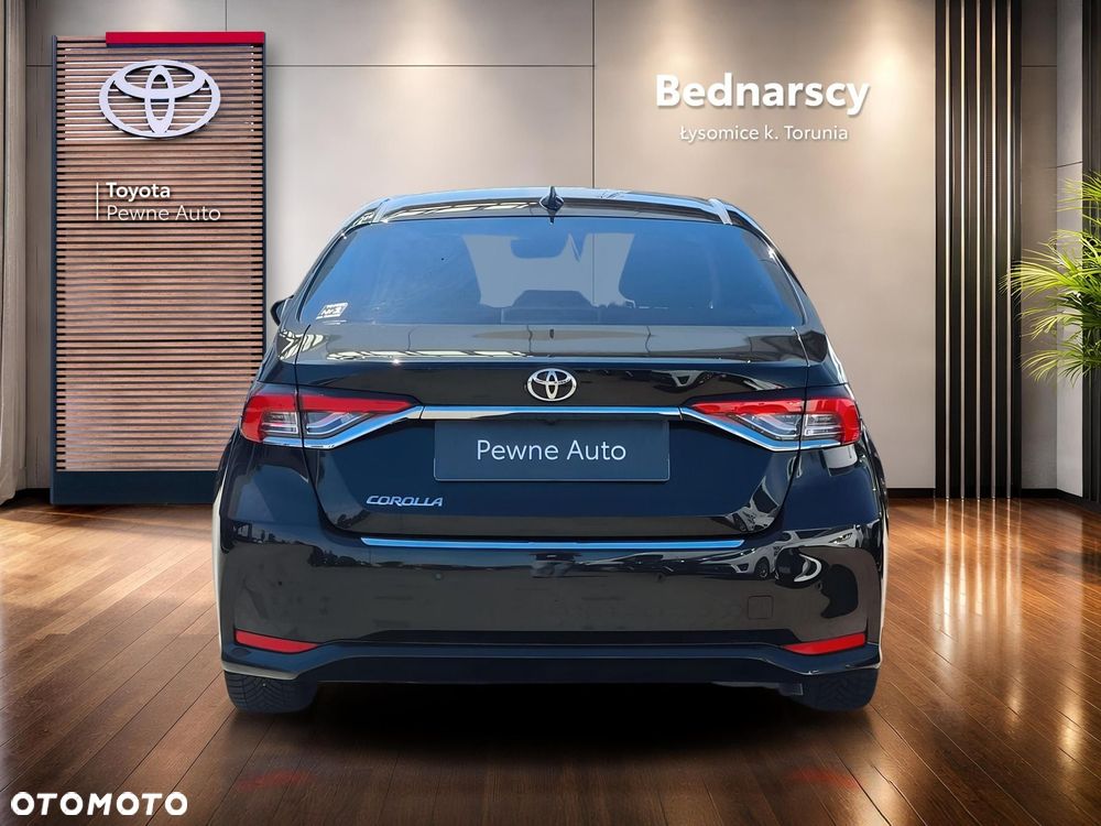 Toyota Corolla - 4