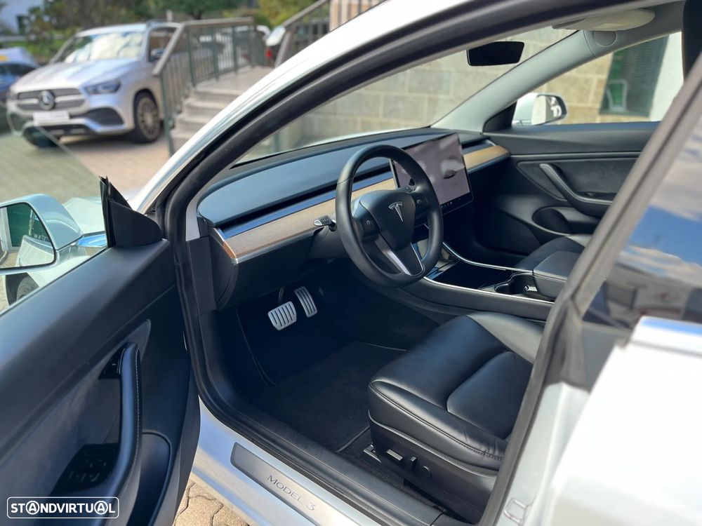 Tesla Model 3 Performance Dual Motor AWD - 12