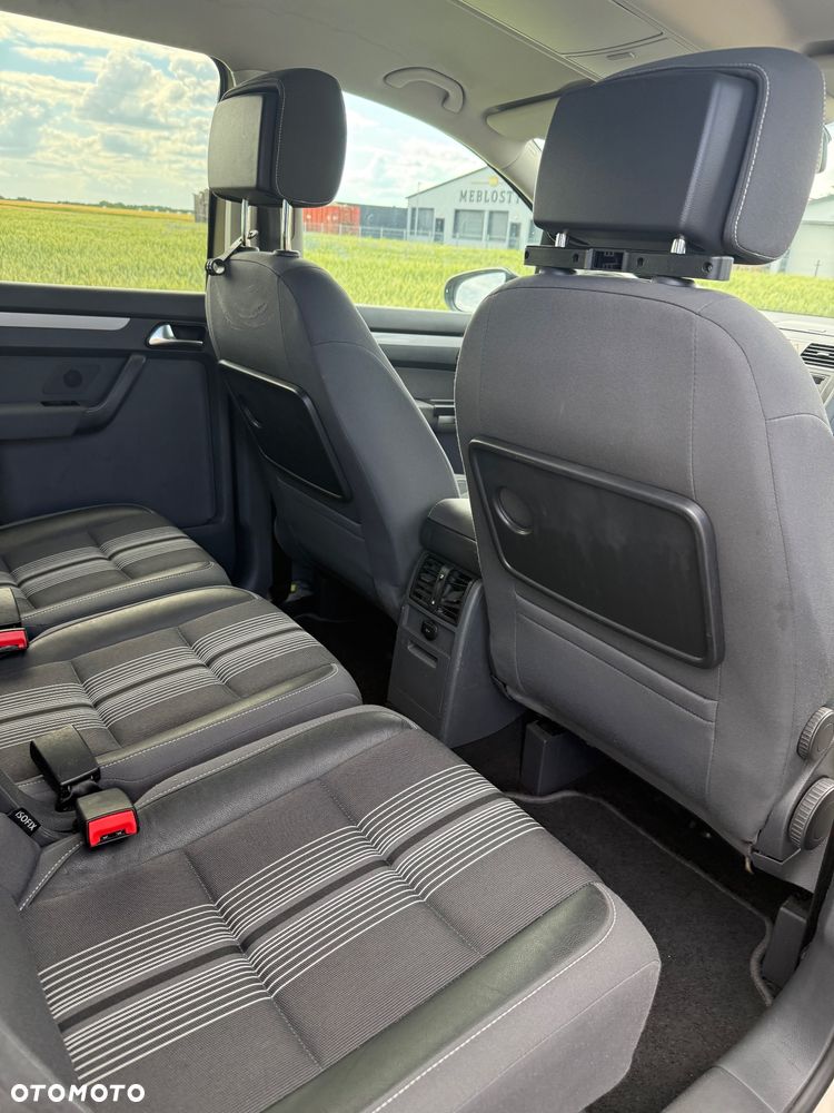 Volkswagen Touran 2.0 TDI DPF BlueMotion Technology MATCH - 15