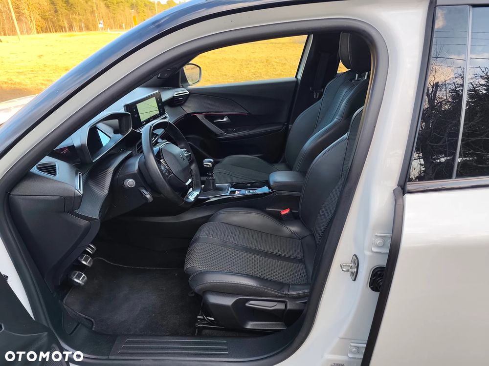 Peugeot 2008 1.5 BlueHDi GT S&S - 13